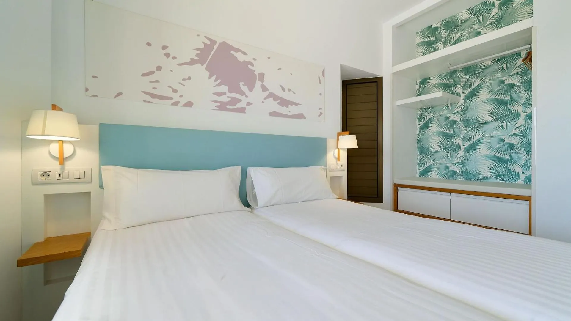 Apartment Salt-Apartaments Reina Sol Playa del Ingles  Spain